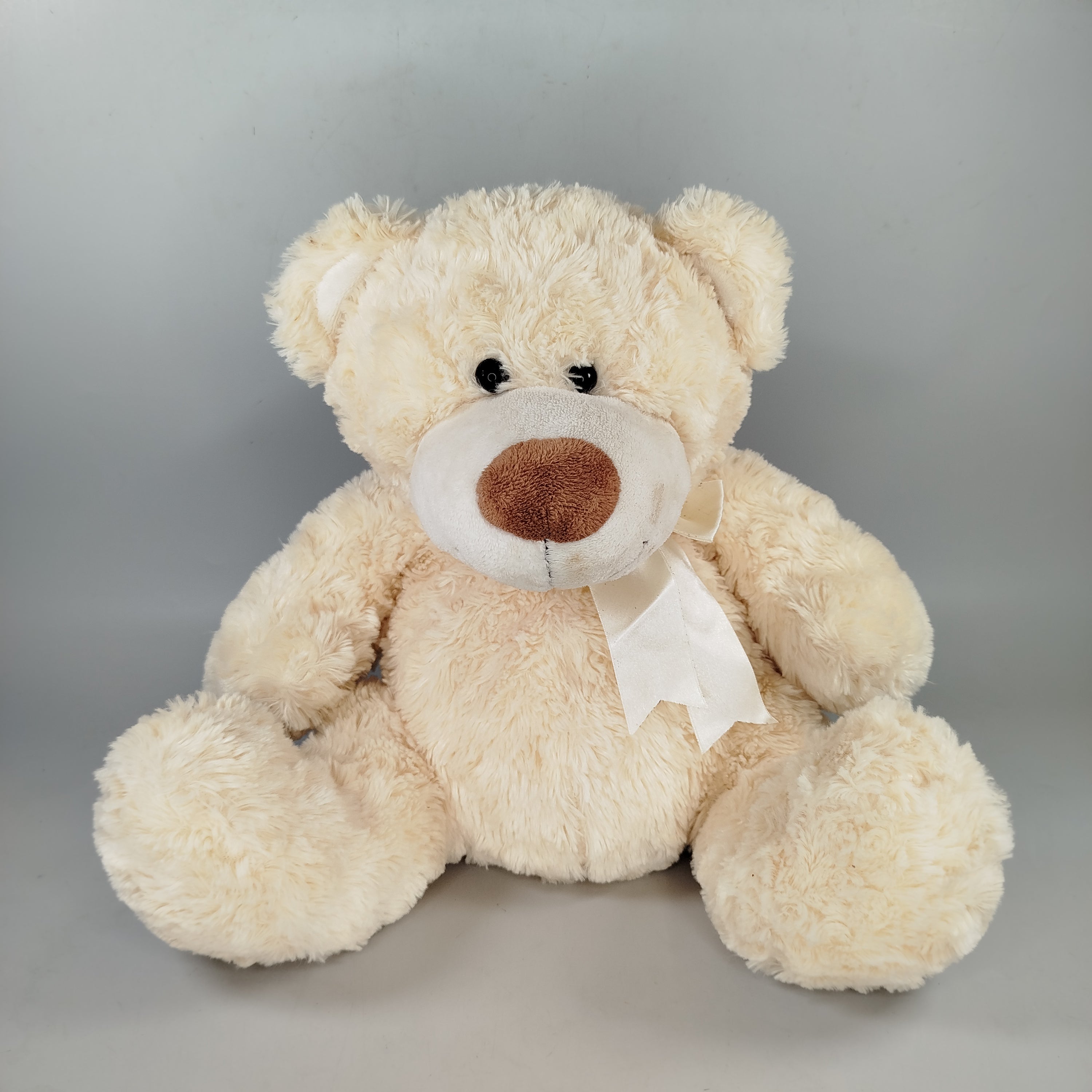 Stofftiere/Plüschtier Teddybär mit Schleife
